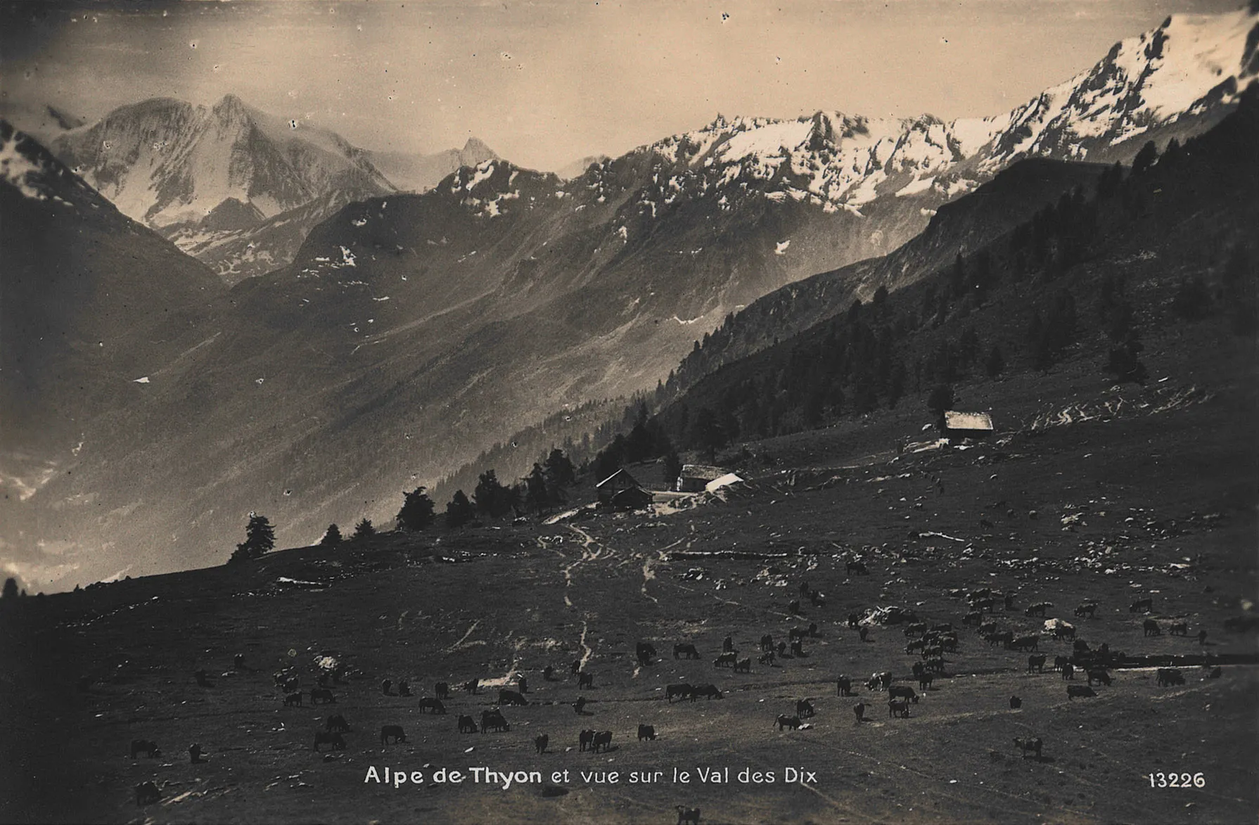 Alpe de Thyon et vue sur le Val des Dix